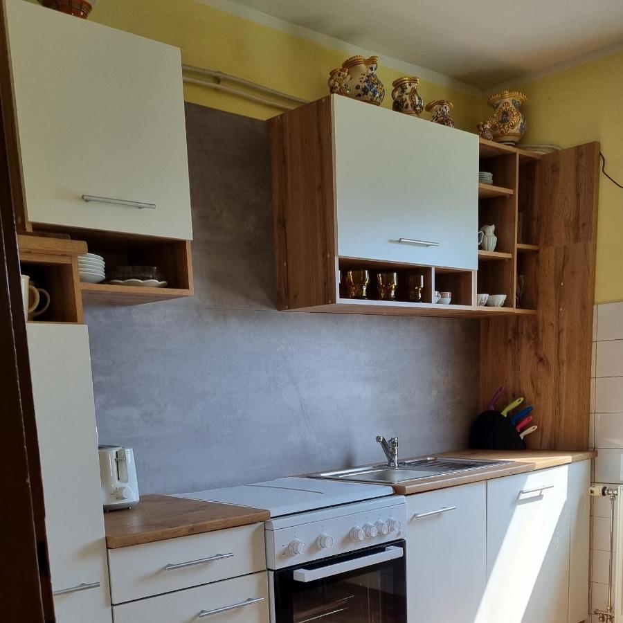 Apartma Tanja -カムニーク エクステリア 写真